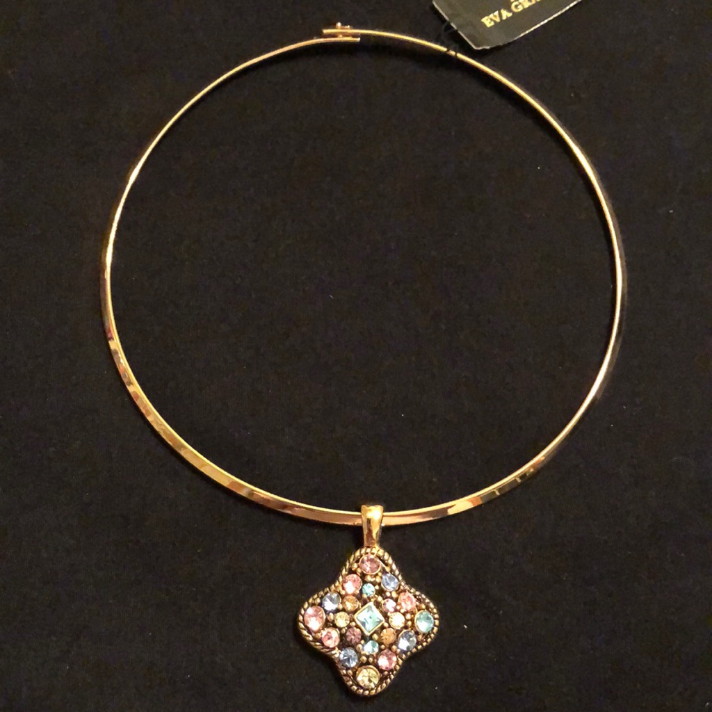 Gold Choker Pendant Necklace